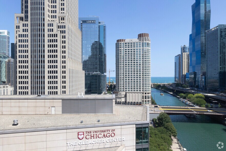 More Photos Of 401 N Michigan Ave, Chicago Office For Lease