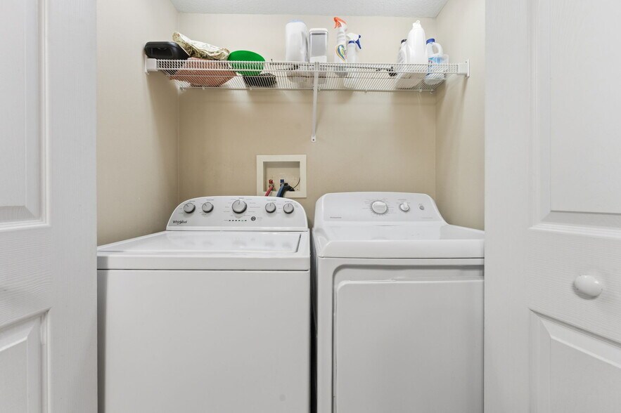 More Photos Of 520 Baird Cove Rd, Franklin Apartments For Sale