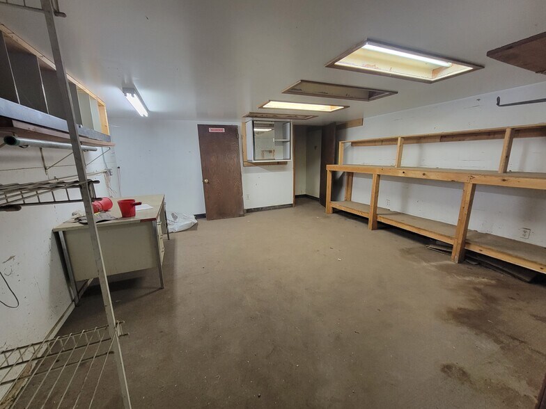 More Photos Of 1417 N A Ave, Sioux Falls Warehouse For Lease