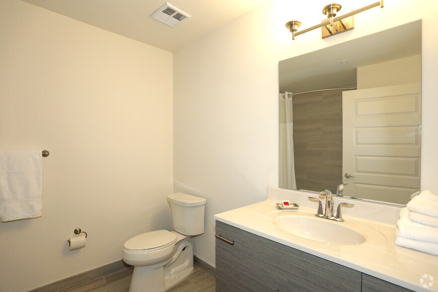 More Photos Of 200-202 Schley St, Garfield Apartments For Sale