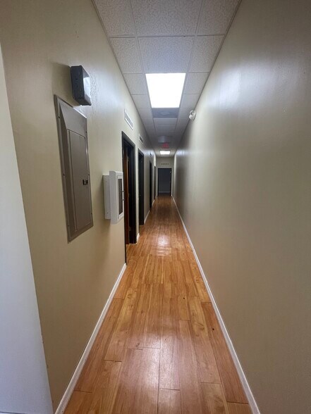 More Photos Of 2255 Dunn Ave, Jacksonville Medical For Lease