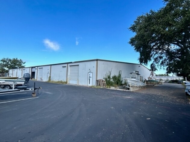 More Photos Of 2245 Whitfield Ind Way, Sarasota Warehouse For Lease