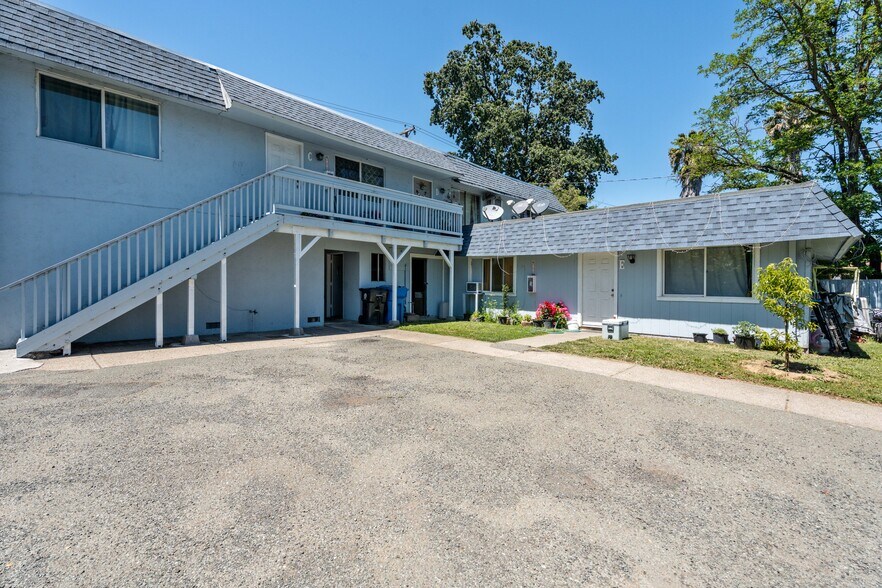 Primary Photo Of 1155 S Dora St, Ukiah Apartments For Sale