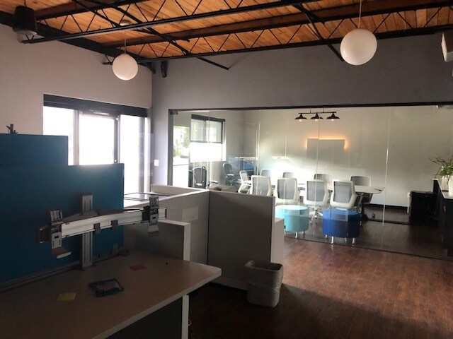 More Photos Of 2265-2279 Cole St, Birmingham Showroom For Lease