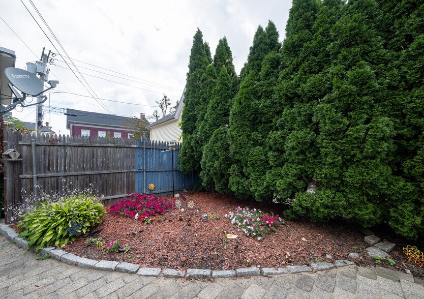 More Photos Of 498 Broadway, Providence Office Residential For Sale