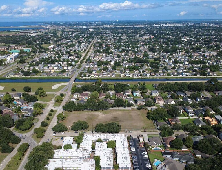 More Photos Of 6101 Chatham Dr, New Orleans Apartments For Sale