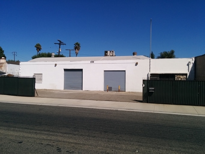 Primary Photo Of 21016 S Alameda St, Carson Distribution For Lease