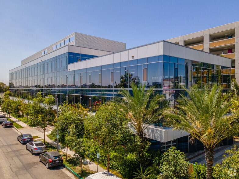 Primary Photo Of 959 Seward St, Los Angeles Office For Lease