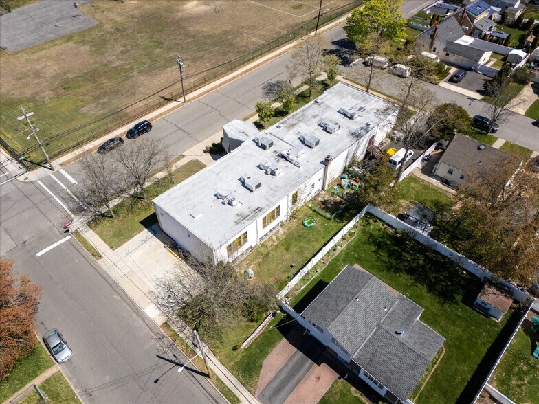 More Photos Of 330 Central Ave, Deer Park Religious Facility For Sale
