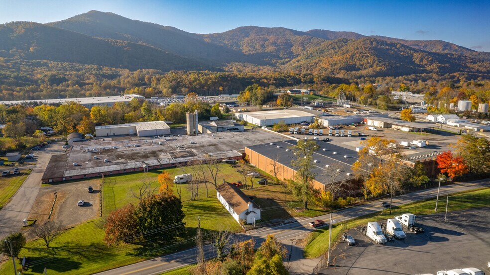 More Photos Of 104 Eastside Dr, Black Mountain Manufacturing For Lease