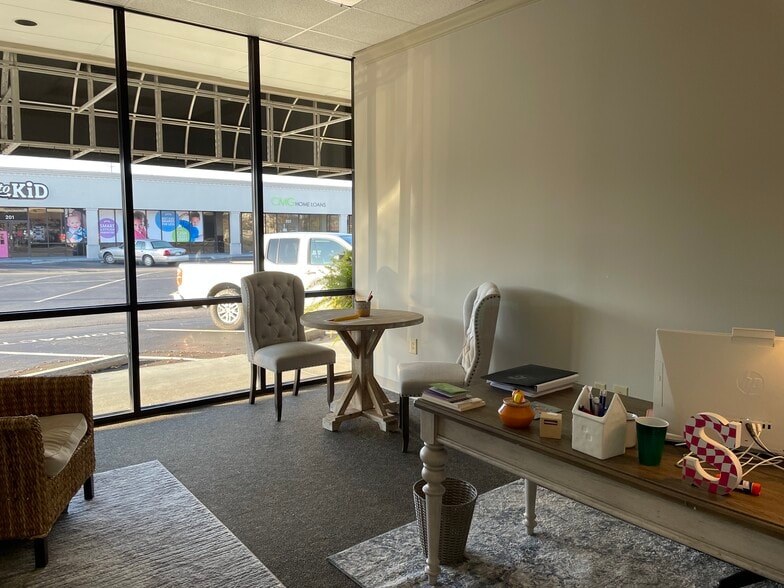 More Photos Of 6872 McCutcheon Rd, Chattanooga Storefront For Sale