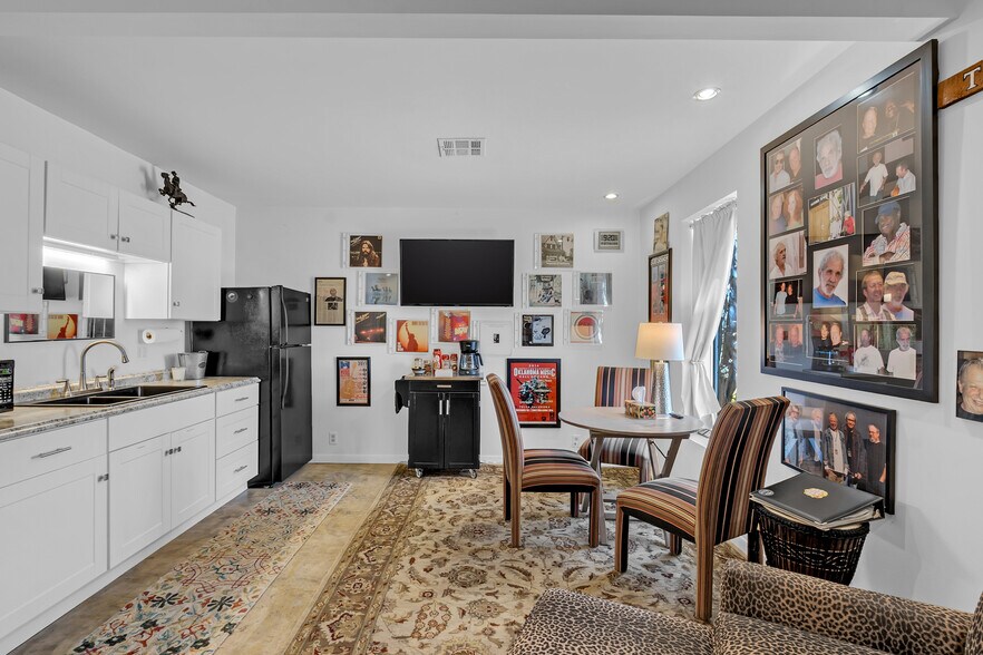 More Photos Of 1431 E 3rd St, Tulsa Specialty For Sale