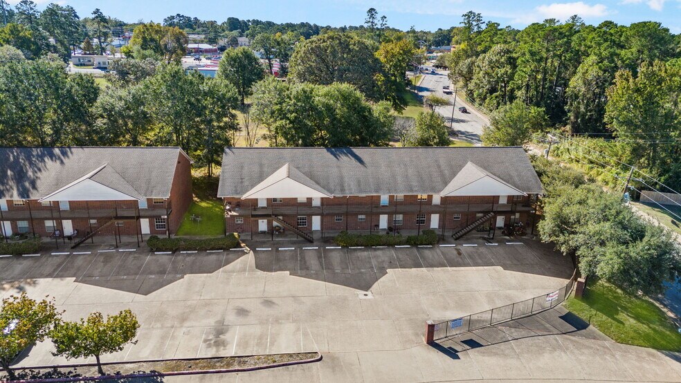 More Photos Of 2455 Montgomery Rd, Huntsville Apartments For Sale