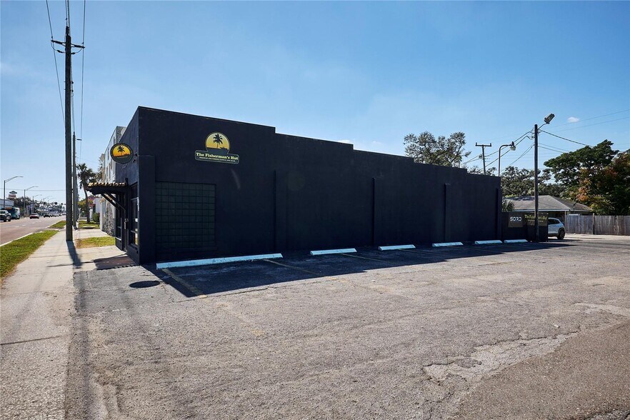 More Photos Of 1834 14th St, Bradenton Freestanding For Sale