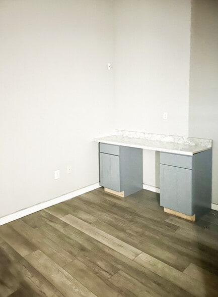More Photos Of 420 McNulty St, Blythewood Storefront Retail Office For Lease