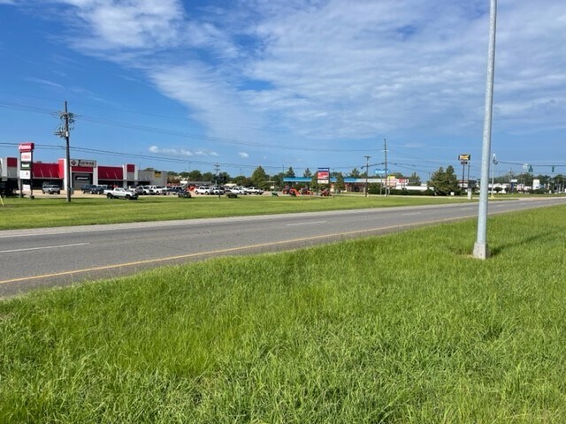 More Photos Of 5905 Coliseum Blvd, Alexandria Land For Sale