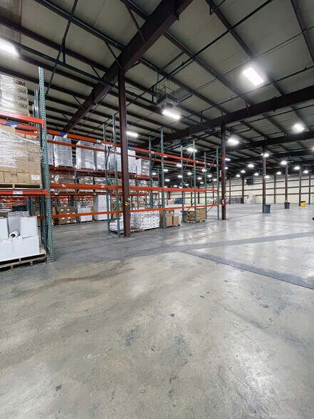 More Photos Of 61 W 2nd St, Wind Gap Warehouse For Lease