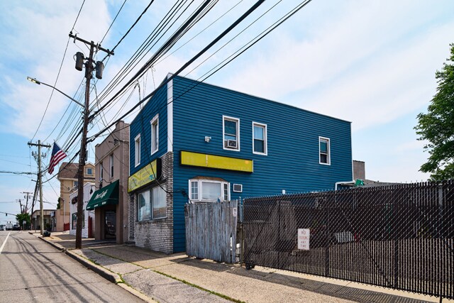 More Photos Of 2128 Jericho Tpke, Garden City Park Office Residential For Sale