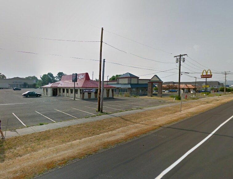 More Photos Of 172-230 S Cascade Dr, Springville Unknown For Lease