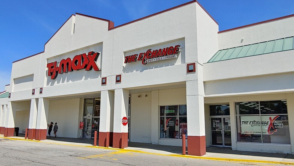 More Photos Of 35101 Euclid Ave, Willoughby Unknown For Lease