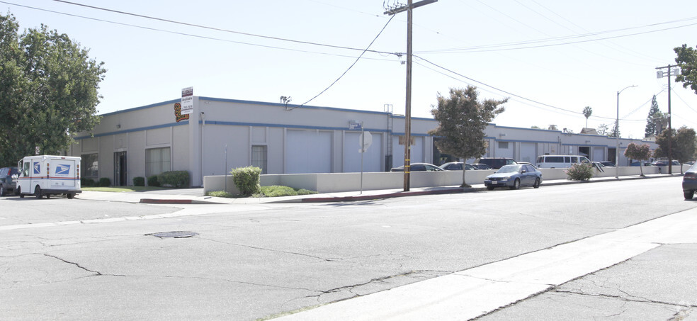 Primary Photo Of 8910-8930 Independence Ave, Canoga Park Warehouse For Lease