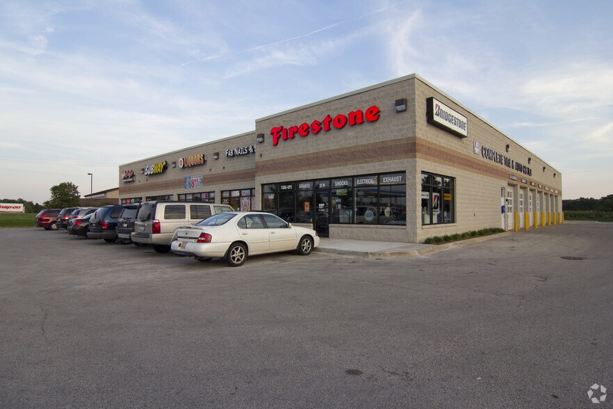 More Photos Of 9-25 W Belvidere Rd, Hainesville Auto Repair For Lease