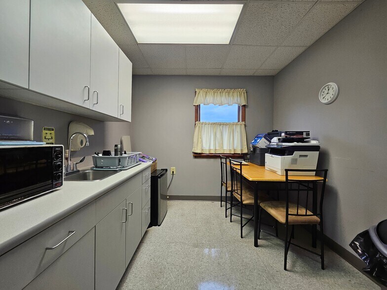 More Photos Of 1 South St, Ridgway Coworking Space