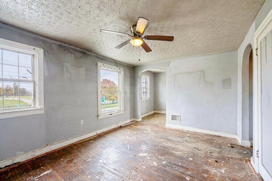 More Photos Of 397 Catherine St, Columbus Apartments For Sale