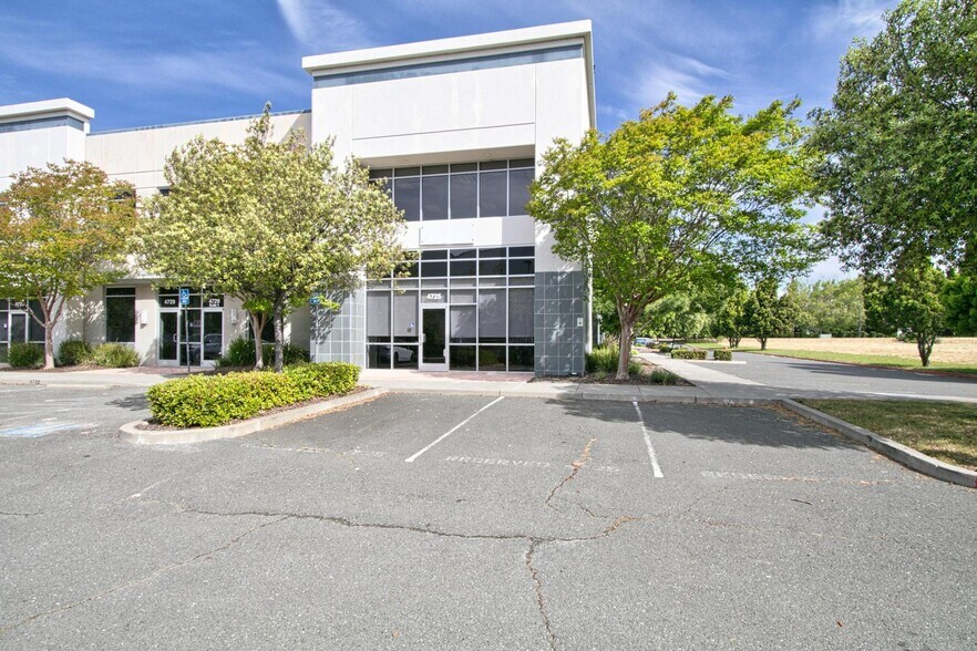 More Photos Of 4725 Mangels Blvd, Fairfield Office For Lease