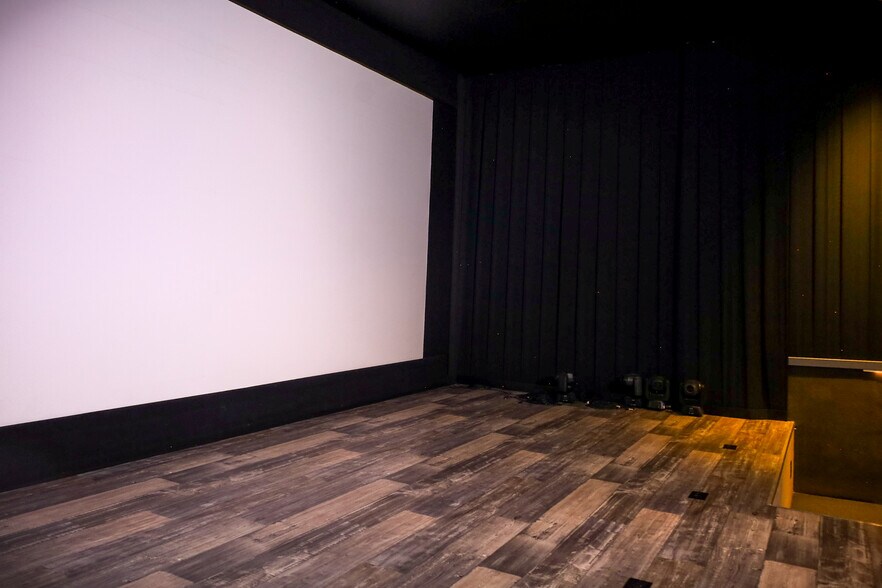 More Photos Of 418 Pagosa St, Pagosa Springs Movie Theatre For Sale