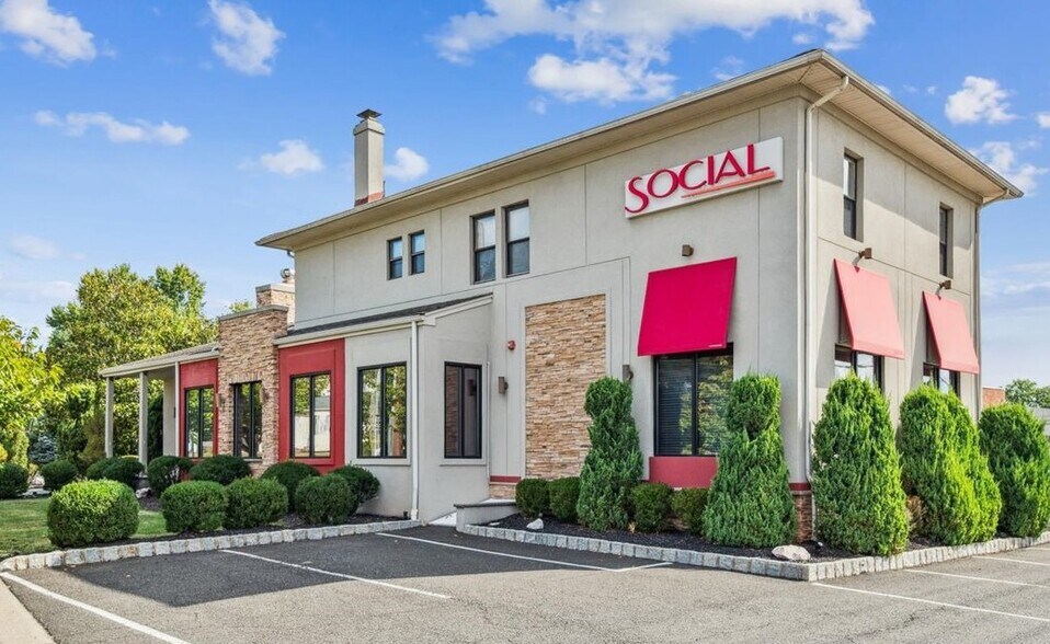 More Photos Of 156 N Gaston Ave, Somerville Restaurant For Sale