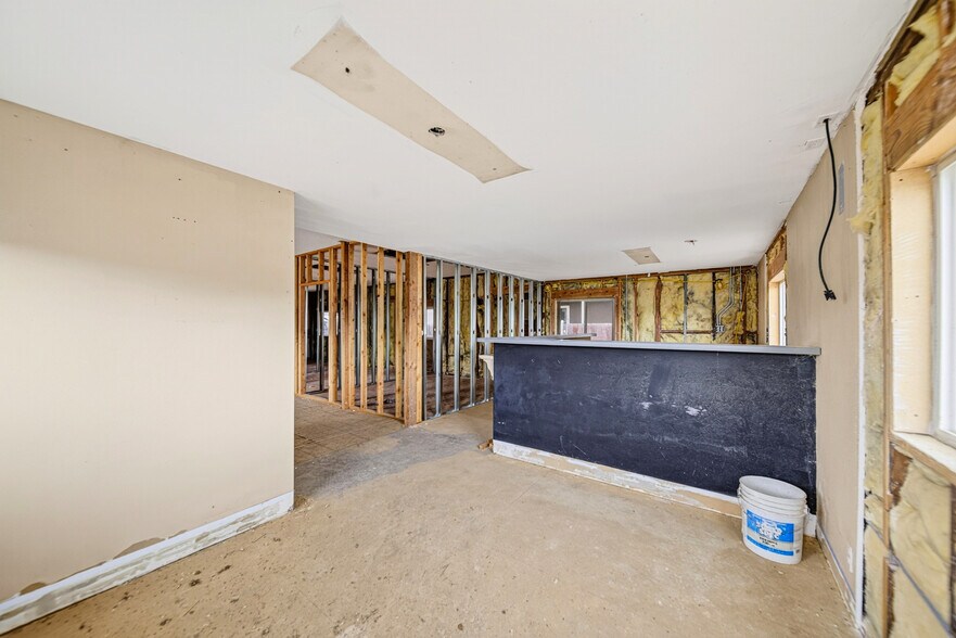 More Photos Of 123 2nd St, Elko Office For Sale