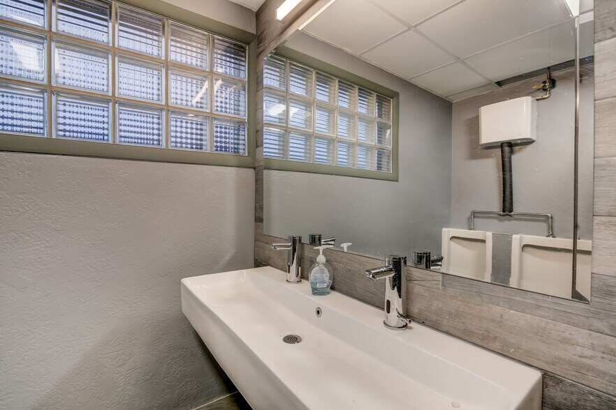 More Photos Of 617 E North St, Poynette Restaurant For Sale