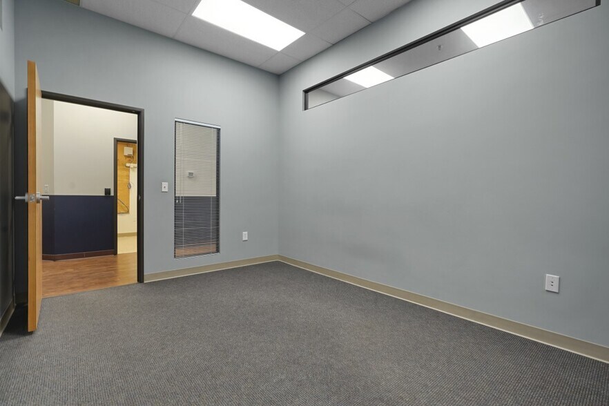 More Photos Of 10835 Dover St, Westminster Unknown For Lease