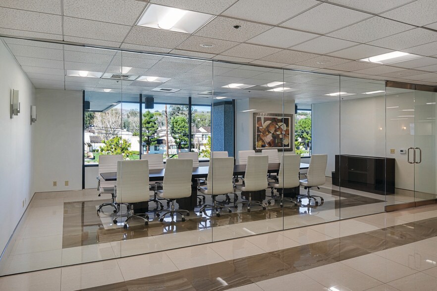 More Photos Of 330 E Lambert Rd, Brea Medical For Lease