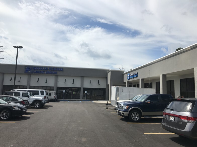 More Photos Of 2101 N Hwy 190, Covington Storefront For Lease