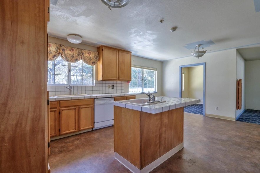More Photos Of 1106 Darlene Dr, Santa Cruz Assisted Living For Sale