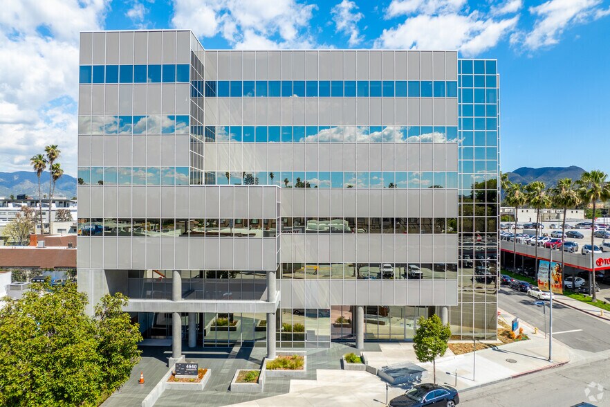 More Photos Of 4640 Lankershim Blvd, North Hollywood Office For Lease