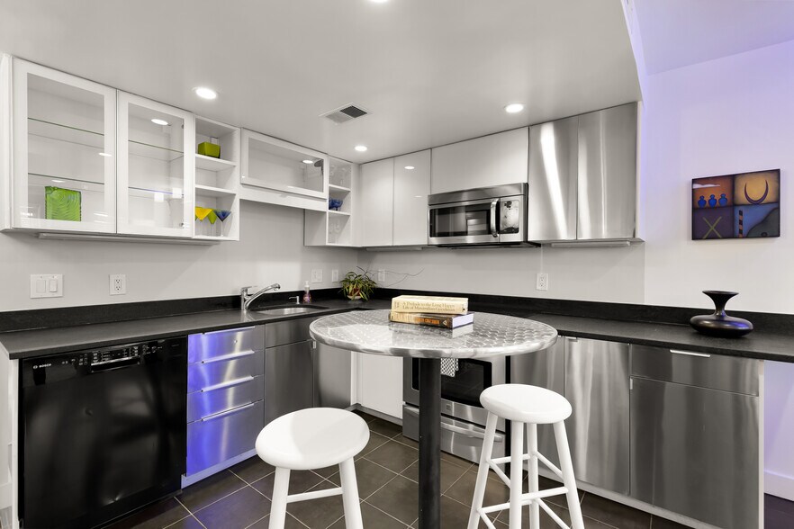 More Photos Of 1829 5th St NW, Washington Apartments For Sale