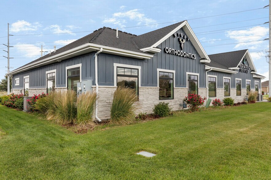 More Photos Of 688 Rigby Lake Dr, Rigby Healthcare For Sale