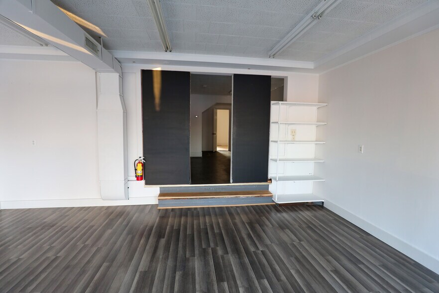 More Photos Of 190 Broadway, Port Ewen Apartments For Lease
