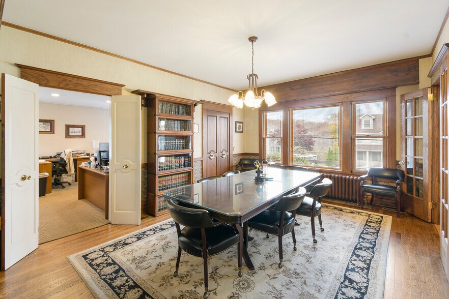 More Photos Of 105 Gleneida Ave, Carmel Office For Sale