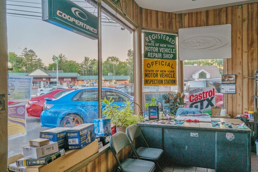 More Photos Of 185 Main St, New Paltz Auto Repair For Sale