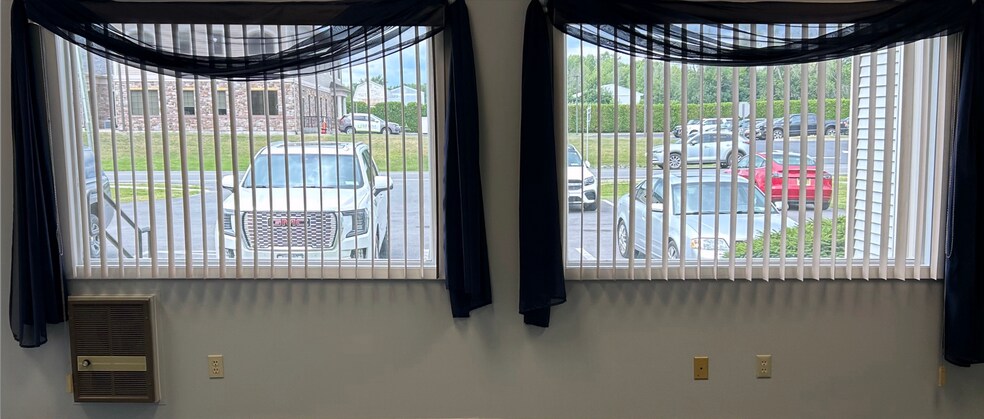 More Photos Of 12 Ampersand Dr, Plattsburgh Office For Lease