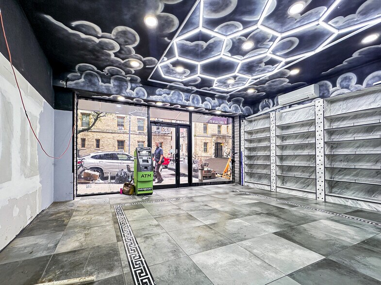 More Photos Of 400 E 64th St, New York Apartments For Lease