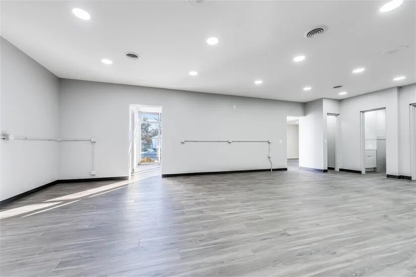 More Photos Of 626 S B St, Richmond Medical For Sale