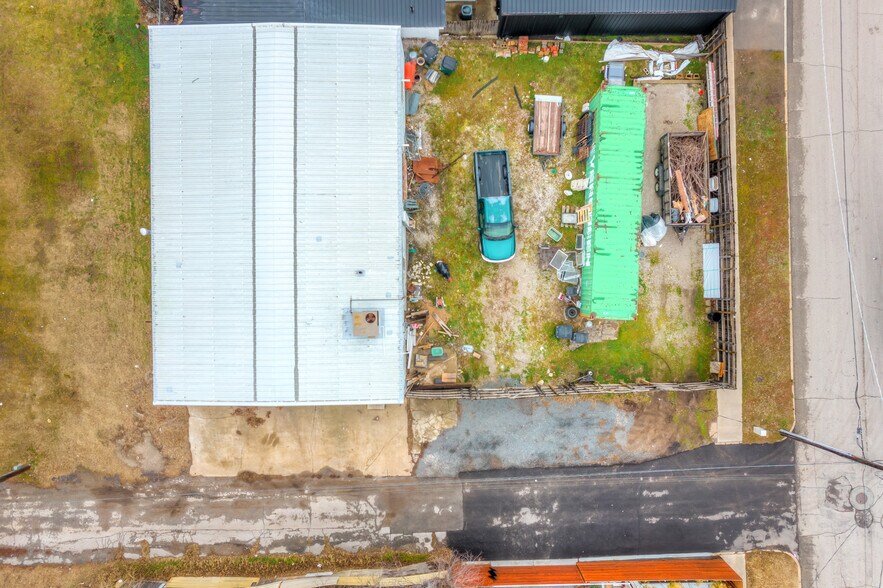 More Photos Of 213 S Rockford Ave, Tulsa Warehouse For Lease