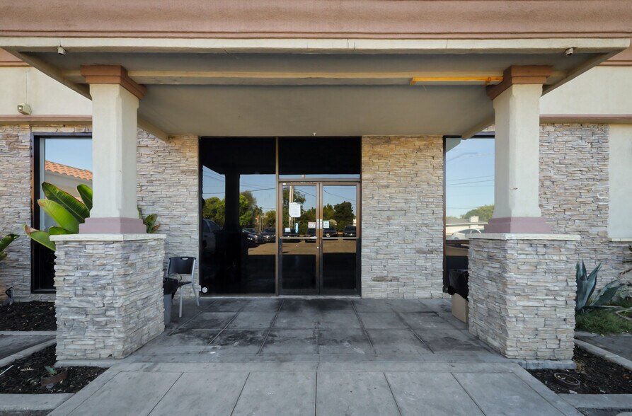 Primary Photo Of 3509 Union Ave, Bakersfield Office For Sale