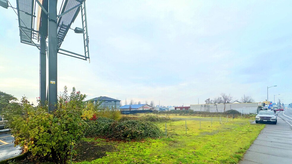 More Photos Of 3271-3275 Lancaster Dr NE, Salem Land For Lease