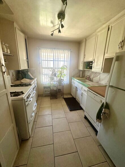 More Photos Of 4333 Utah St, San Diego Apartments For Sale